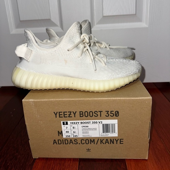 Yeezy Boost 350 Cream White - Picture 5 of 5